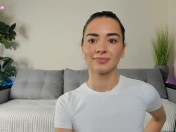 webcam girl nicoleluuv live cam image #10971279