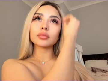 webcam girl bae_suz live cam image #594940