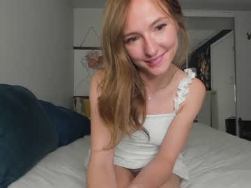 webcam girl innocentprovenguilty live cam image #2553416