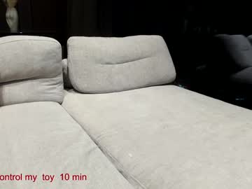 webcam girl carolinaherera live cam image #11562536