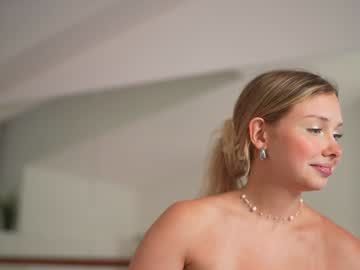 webcam girl april_blush live cam image #10386301