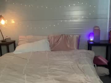 webcam girl millie333x live cam image #12412753