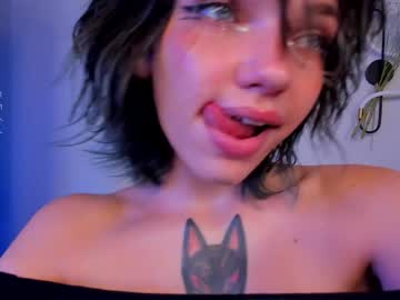 webcam girl blue_eye_twinkle live cam image #10249693