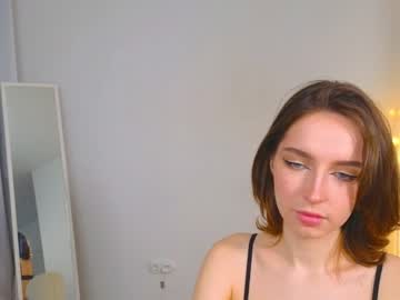 webcam girl silent_chill live cam image #5623413