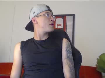 webcam man fratguysonline live cam image #3901595