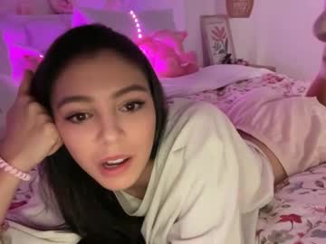 webcam girl keirasworld live cam image #12812136