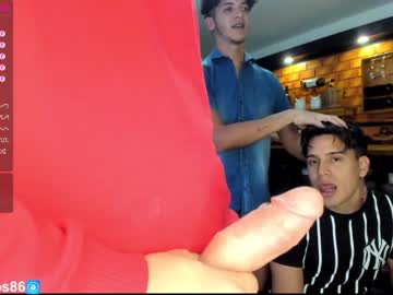 webcam man jeff_and_friend live cam image #1614610