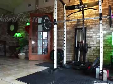 webcam tranny lushianafitness live cam image #12134233