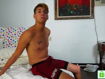 webcam couple alyssa_powers live cam image #2073058