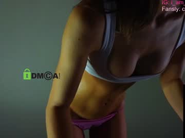 webcam girl crazzy_cherry live cam image #12583410