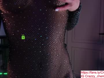 webcam girl crazzy_cherry live cam image #5845132