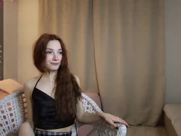 webcam girl _guesswhat_ live cam image #1503491