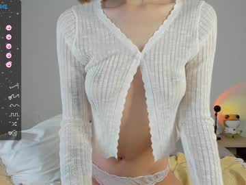 webcam girl amilia4u live cam image #6919830