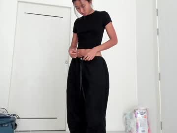 webcam girl asiangirlandwhiteguy live cam image #6288334