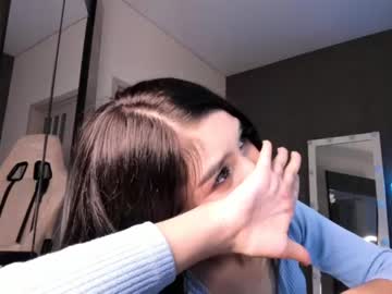 webcam girl aura_kiss live cam image #3304003