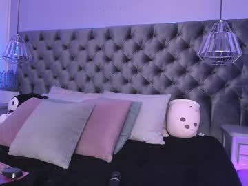webcam girl naomii_soto live cam image #10563625