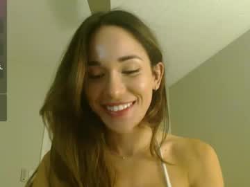 webcam girl valerie_james3 live cam image #9843452