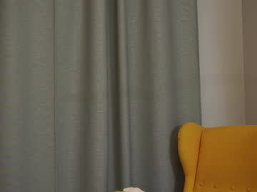 webcam girl harrieteasley live cam image #11207991
