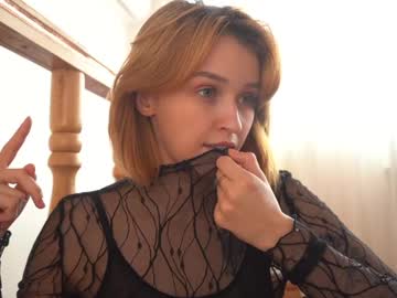 webcam girl ms_dira live cam image #12650930