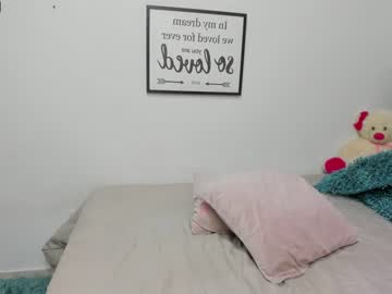 webcam girl abigail_w live cam image #1454525