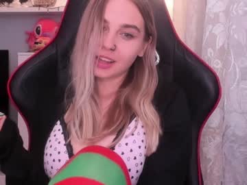 webcam girl sweetmila1 live cam image #4636117