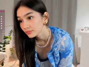 webcam girl juliepenningtona live cam image #7132952