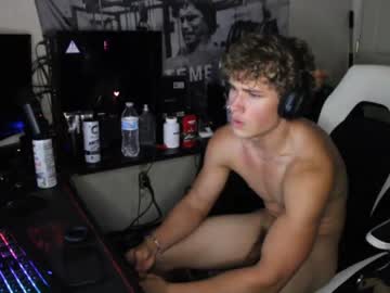 webcam man maxednat live cam image #6735326