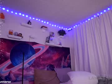 webcam girl laylas_universe live cam image #8844451