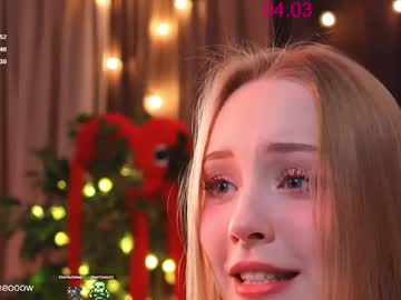 webcam girl lissa_meooow live cam image #12012856