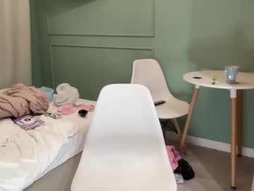 webcam girl lily_holy live cam image #6161210