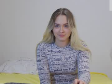 webcam girl evi_wow live cam image #4510903