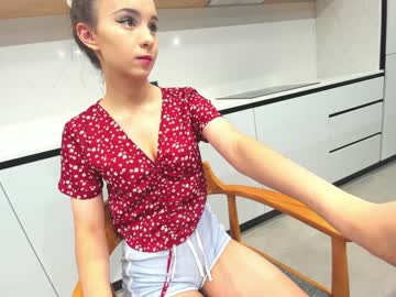 webcam girl ehotlovea live cam image #5016351