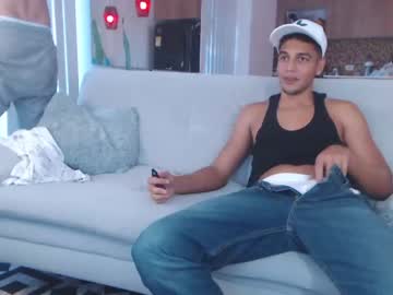 webcam man fratguysonline live cam image #6176234