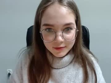 webcam girl violetta_kl live cam image #2076352
