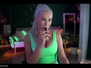 webcam girl provocatrixx live cam image #4282513