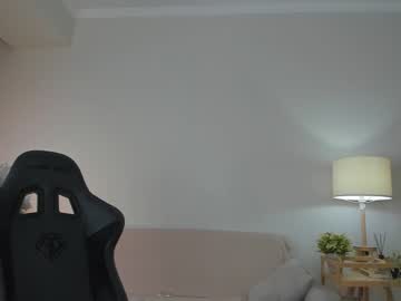 webcam girl amilia4u live cam image #9033938