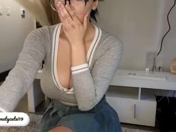 webcam girl _natycutei19 live cam image #8757819