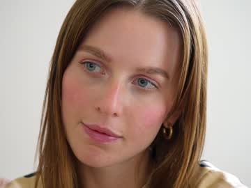 webcam girl ellaa91 live cam image #2999405