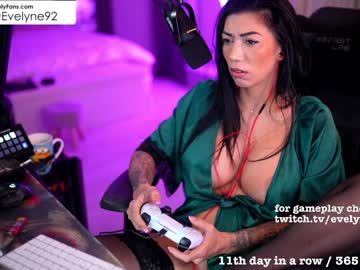 webcam girl evelyne92 live cam image #2845651