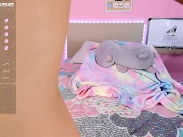 webcam girl little_effy18 live cam image #3890341