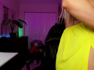 webcam girl oliviaowens live cam image #12645266