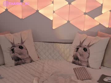 webcam girl taanni_bc live cam image #6844186