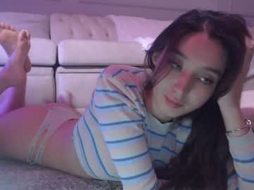 webcam girl sarasuo live cam image #7102721
