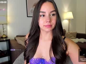 webcam girl intrigueeme live cam image #1351884