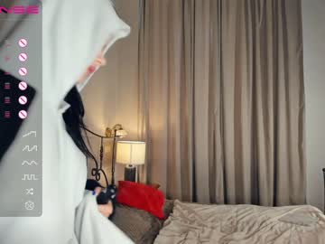 webcam girl riskyproject live cam image #6610440