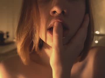 webcam girl bibi_it_is live cam image #2444817