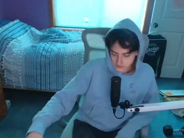 webcam man purplemichalben448557 live cam image #11668471