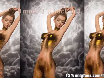 webcam girl heyhorny_cb live cam image #649017
