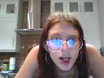 webcam girl ayowen live cam image #10348046