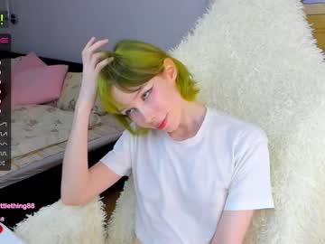 webcam girl littlething88 live cam image #2898058